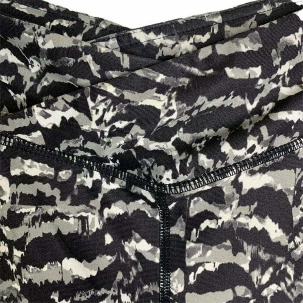 Fabletics Marble Cropped Bellow Knee Leggings - image 4